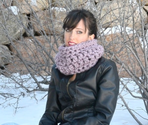 Prettiest Frosted Plum Beginner Crochet Cowl by Mama In A Stitch