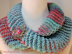 Dueling Colors Cowl by CrochetKim