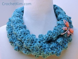 Wobbly Bobbly Cowl by CrochetKim