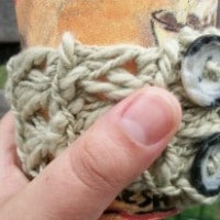 Broomstick Lace Mug Hug by Underground Crafter