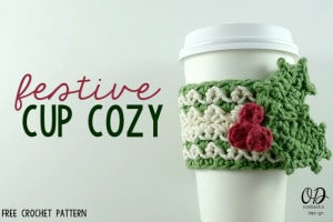 Festive Cup Cozy by Oombawka Design