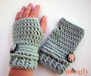 Ups and Downs Fingerless Gloves by Moogly