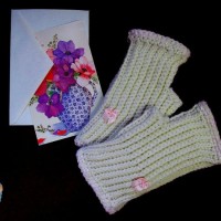 Unisex Beginner Fingerless Gloves or Wristers by Sick 'Lil Monkeys for Cre8tion Crochet