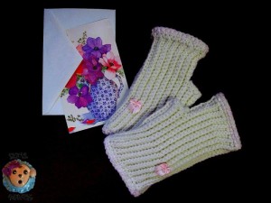 Unisex Beginner Fingerless Gloves or Wristers by Sick 'Lil Monkeys for Cre8tion Crochet