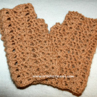 Shell Fingerless Gloves by Crochet Jewel