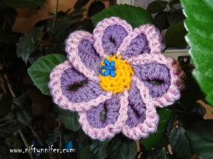 Funky Flower Motif by Niftynnifer's Crochet & Crafts