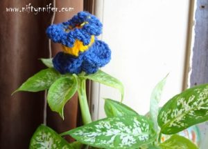 Funky Flower Motif by Niftynnifer's Crochet & Crafts