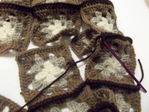 Granny Square Diaper and Wipes Organizer ~ Tutorial 9