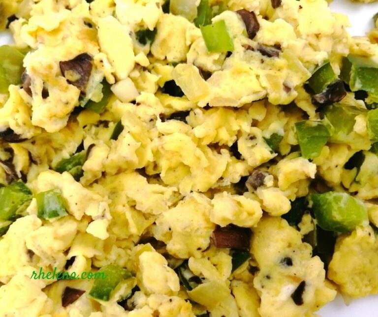 Scrambled Eggs With Peppers and Mushrooms.