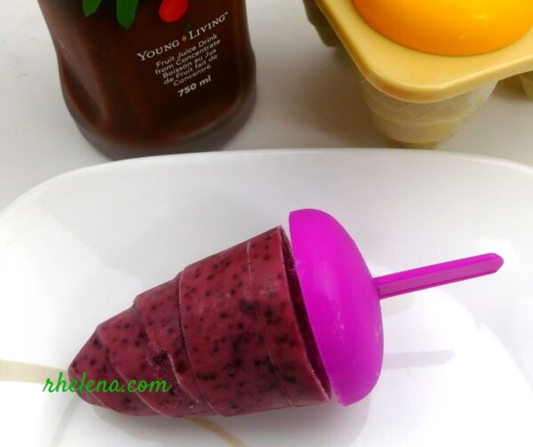 Ningxia Red, Blueberry and Yogurt Popsicles.