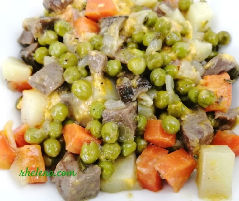 Roast beef Casserole with Peas, Carrots and Potatoes